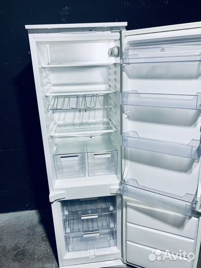 Итальянский встраиваемый холодильник Whirlpool