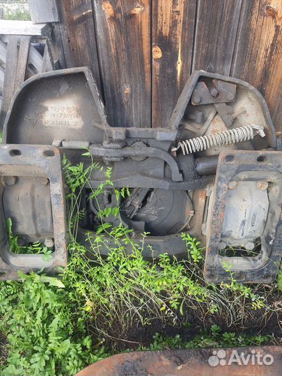 Седло сцепное устройство