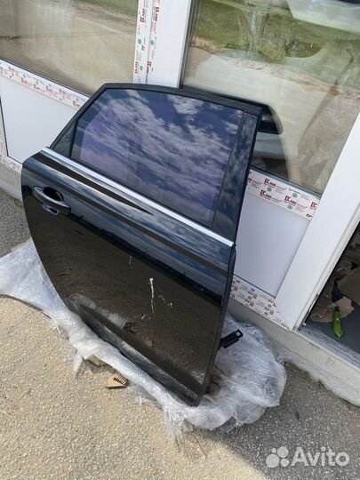 Задняя правая дверь audi A6 C7 черная