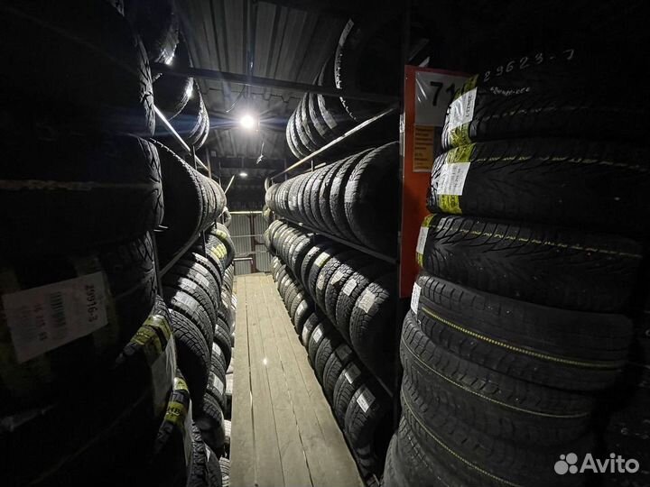 Kumho I'Zen RV Asymmetric 215/60 R17 96H