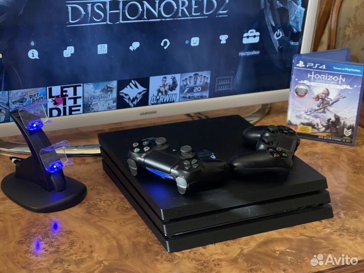 PlayStation 4 Pro CUH-7208B (Много Игр)