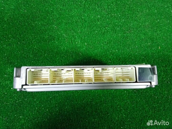 Блок управления двигателем Toyota Land Cruiser