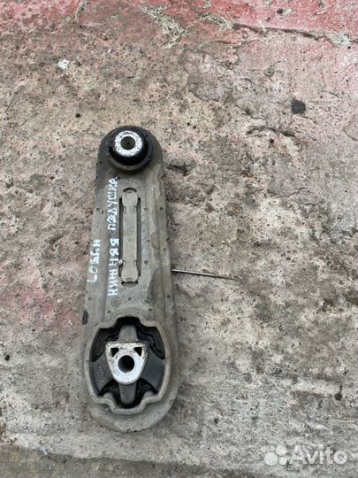 Опора двигателя Рено Логан