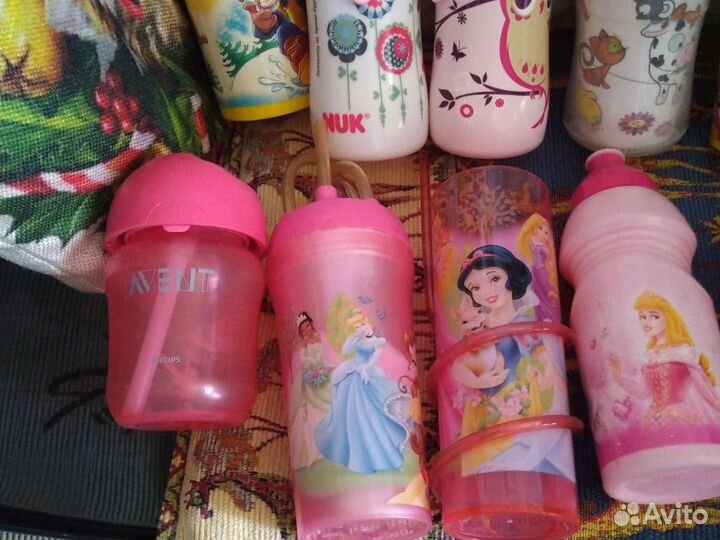 Стаканы, бутылочки, поильник Avent
