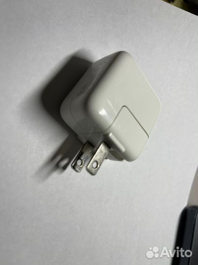 Адаптер Apple 10w для iPad и iPhone