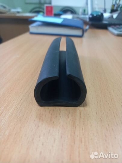 Дверной силиконовый уплотнитель