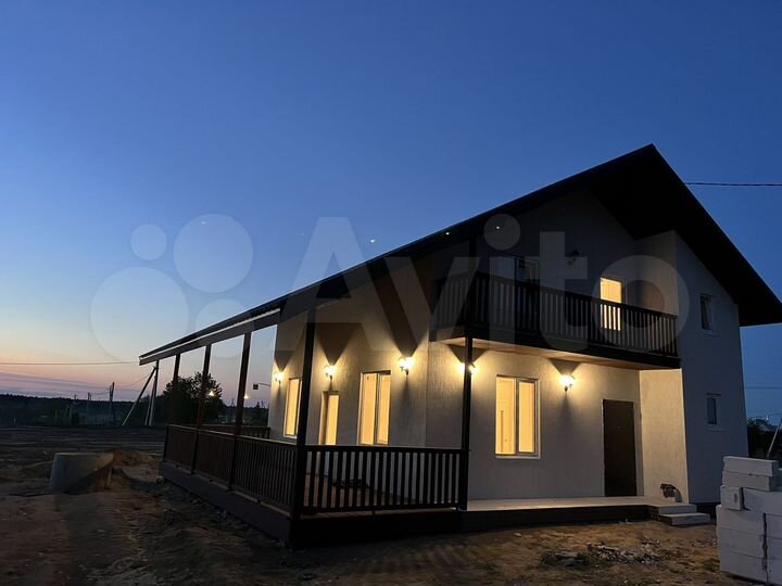 Коттедж 174 м² на участке 8 сот.