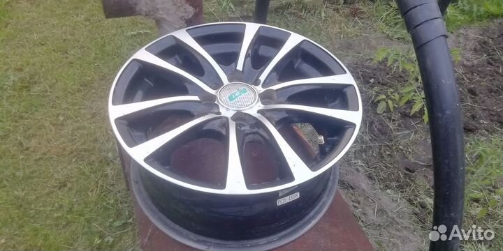 Диск литой R 14