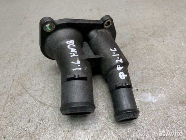 Крышка термостата Ford Focus 2 седан 1.6 hwdb 2005