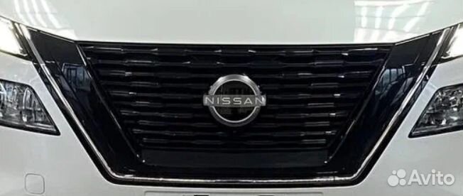 Решетка радиатора T33 Nissan X-Trail