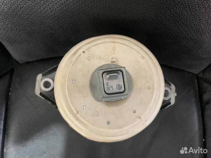 Опора двигателя mercedes