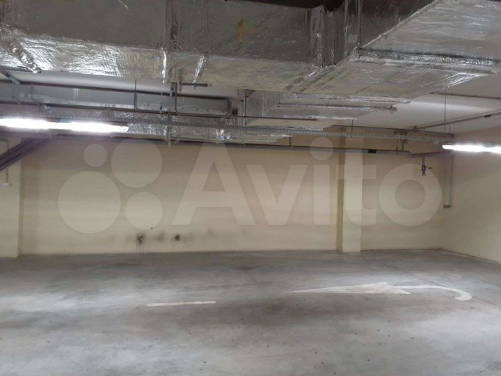 Машиноместо, 12 м²