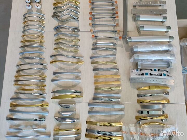 Мебельные ручки и фурнитура