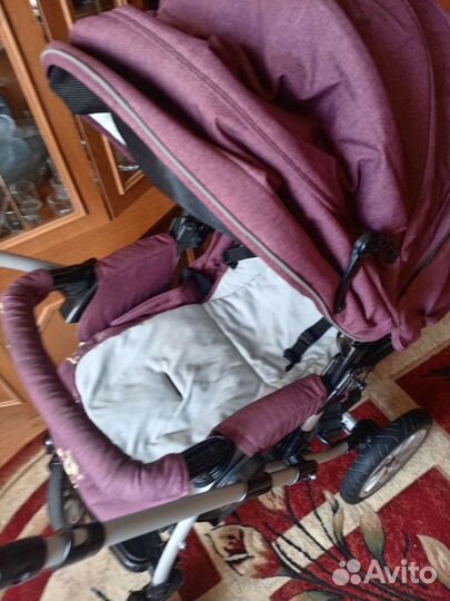 Прогулочная коляска