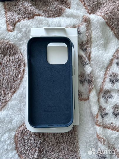 Оригинальный чехол Silicone Case на 14 Pro