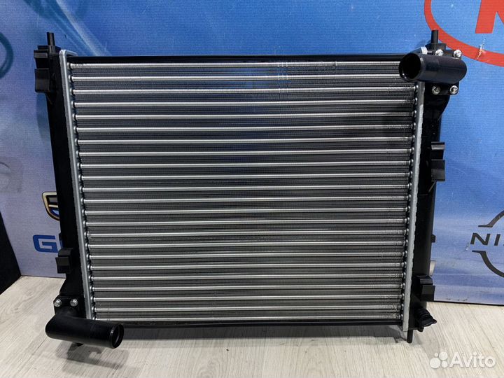Радиатор охлаждения двигателя основной Nissan tiid