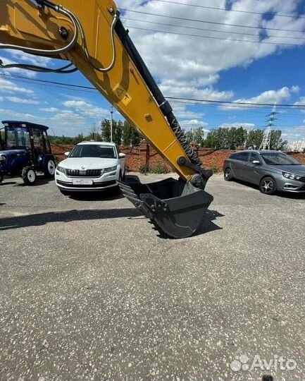 Колёсный экскаватор XCMG XE180WD, 2023