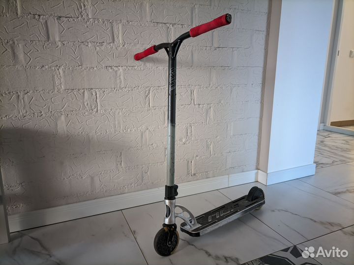 Трюковой самокат mgp vx9