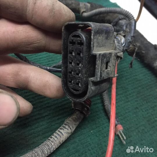 Подкапотный жгут приора 21723-3724010