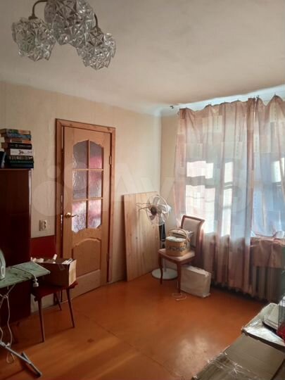 3-к. квартира, 42 м², 1/4 эт.