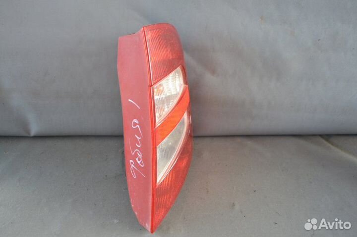 Фонарь задний правый Skoda Fabia MK1 2000