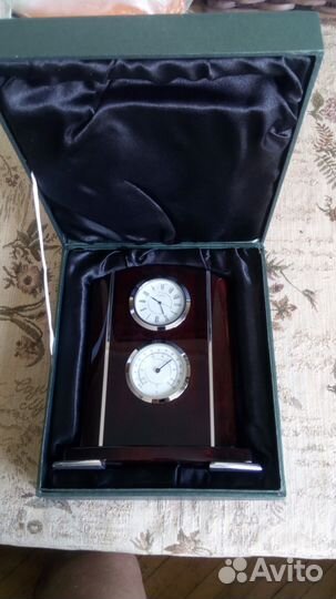 Домашняя метеостанция +часы.настольная дерево