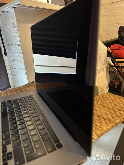 Apple MacBook Pro 16 2019 i7 16gb 512gb
