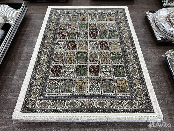 Ковер новый 2.8*3.8