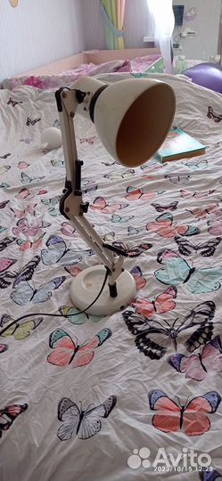 Лампа настольная