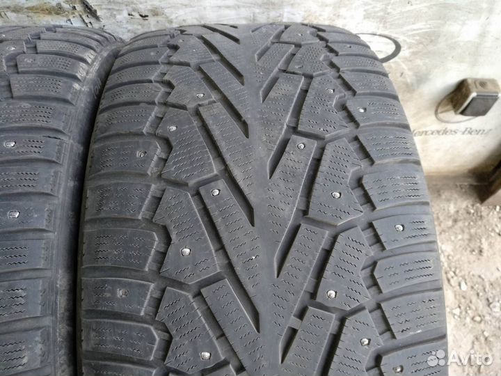 Pirelli Ice Zero 295/40 R21 111H