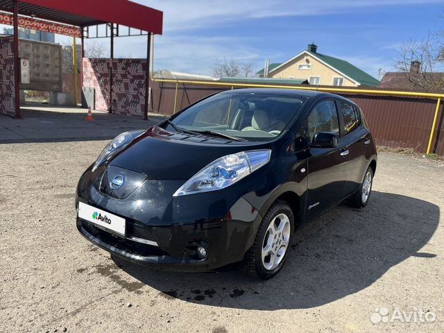 Nissan Leaf левый руль