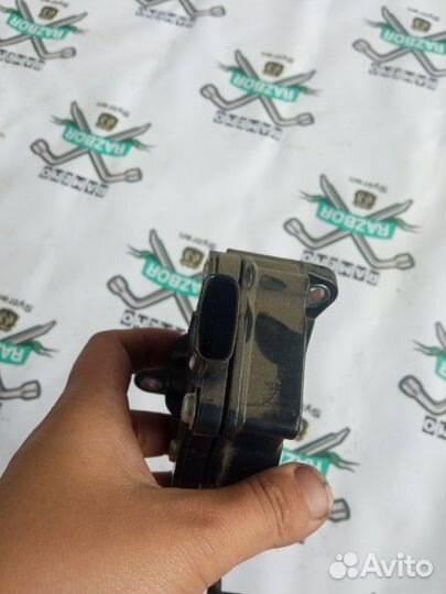 Педаль газа Toyota Camry 40