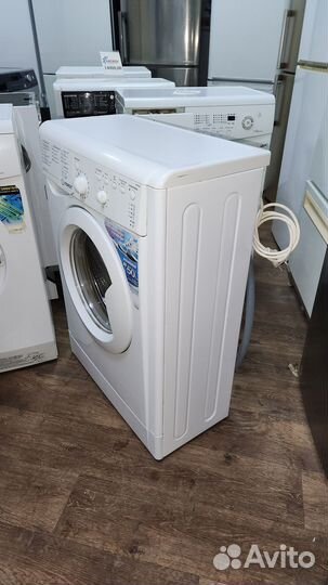 Стиральная машина Indesit iwub 4085