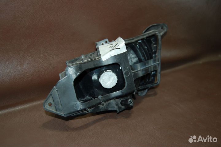 Фара противотуманная левая - Hyundai Elantra 4