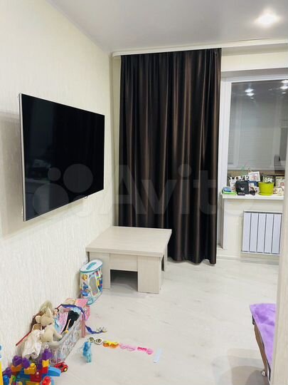 Доля в 1-к. квартире, 39 м², 8/10 эт.