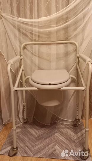 Санитарный стул туалет на колесах