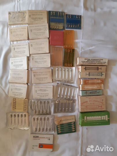 Шприцы медицинские стеклянные и наборы игл