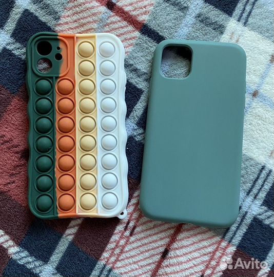 Чехлы на iPhone 11