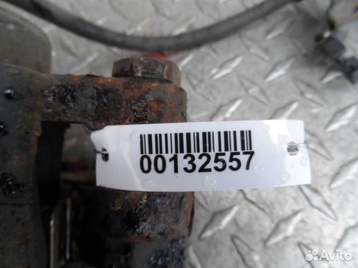 Суппорт передний правый GMC Yukon 2 GMT9