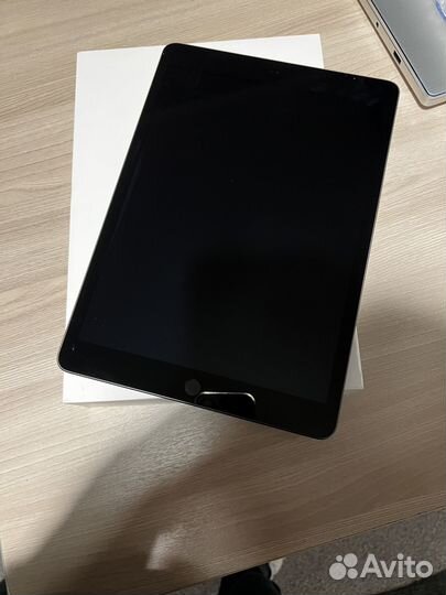 Планшет apple iPad 8