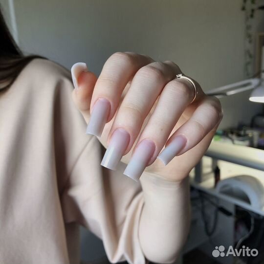 Маникюр на дому