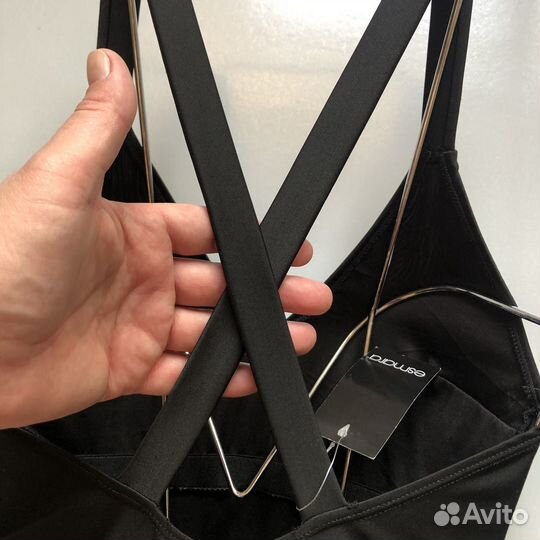 Купальник слитный 42