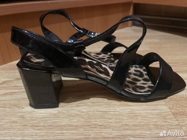 Босоножки женские 38 размер