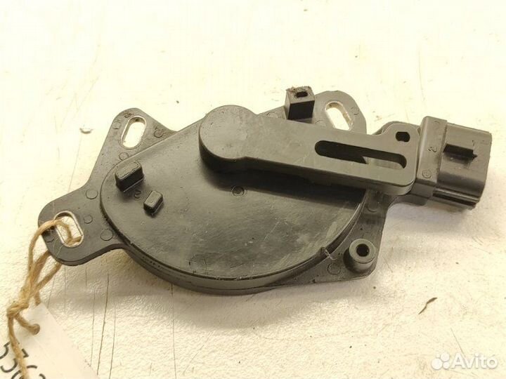 Датчик положения селектора АКПП Mazda Familia Van