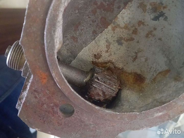 Крышка переднего подшипника разд короб урал