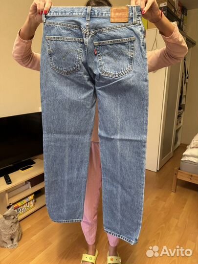 Джинсы levis