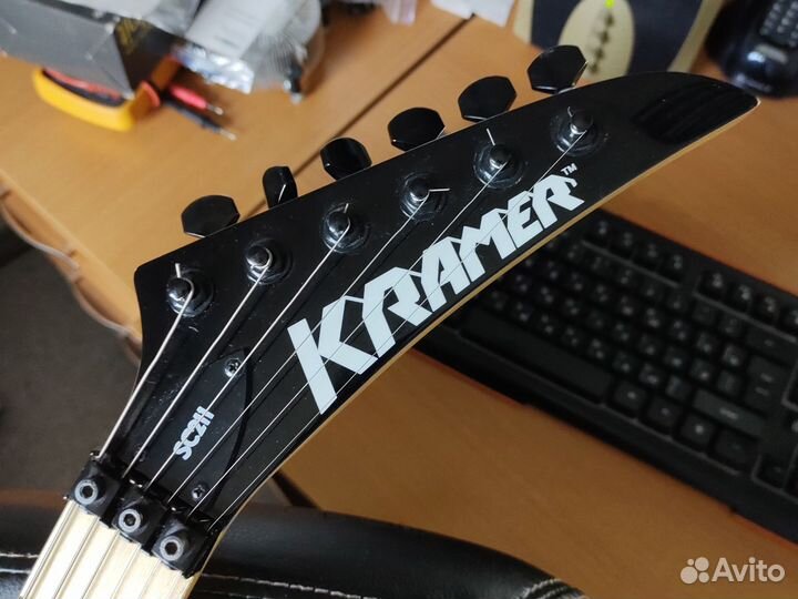 Электро гитара Kramer Striker SC211