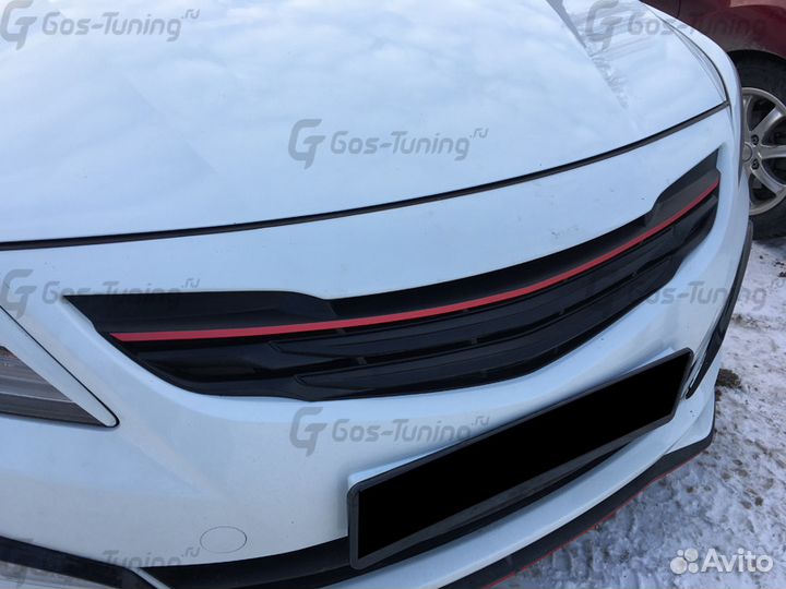 Решетка радиатора Sport на Hyundai Solaris