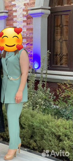 Костюм женский