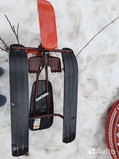 Детский снегокат с ручкой